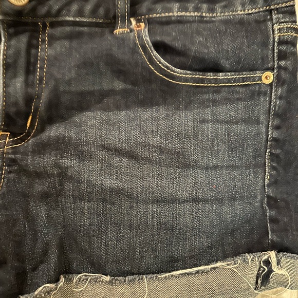 American Eagle Blue Jean Stretch Shorts Size 14 - Picture 8 of 16